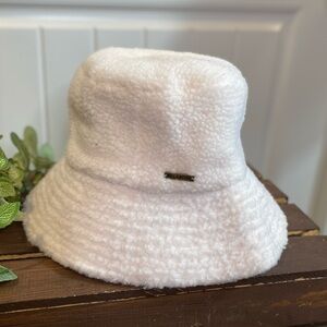 New!  Billabong White Sherpa Bucket Hat
